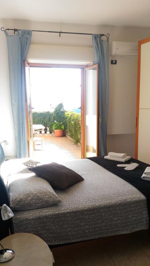 Bed and Breakfast Le Porte Di Таормина Номер фото